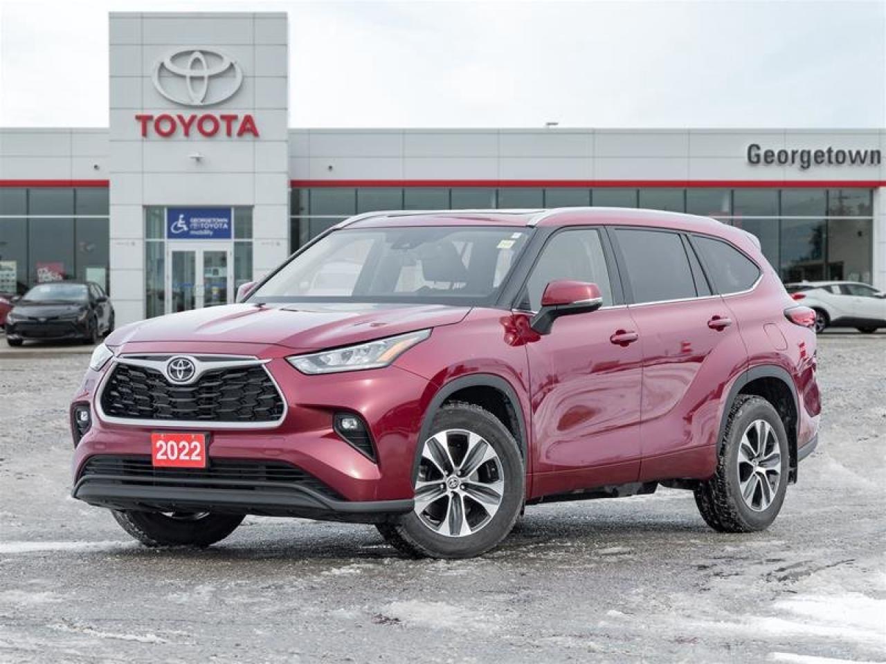 2022 Toyota Highlander XLE AWD Heated Seats| Backup Camera| Moonroof| Tri-zone Climate| XLE| AWD Photo0