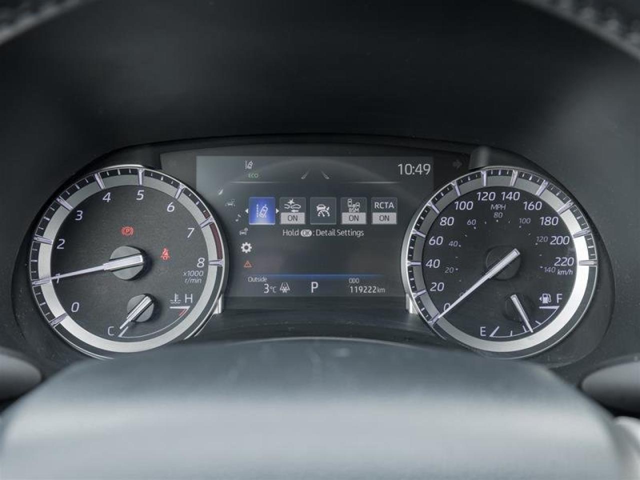 2022 Toyota Highlander XLE AWD Heated Seats| Backup Camera| Moonroof| Tri-zone Climate| XLE| AWD Photo