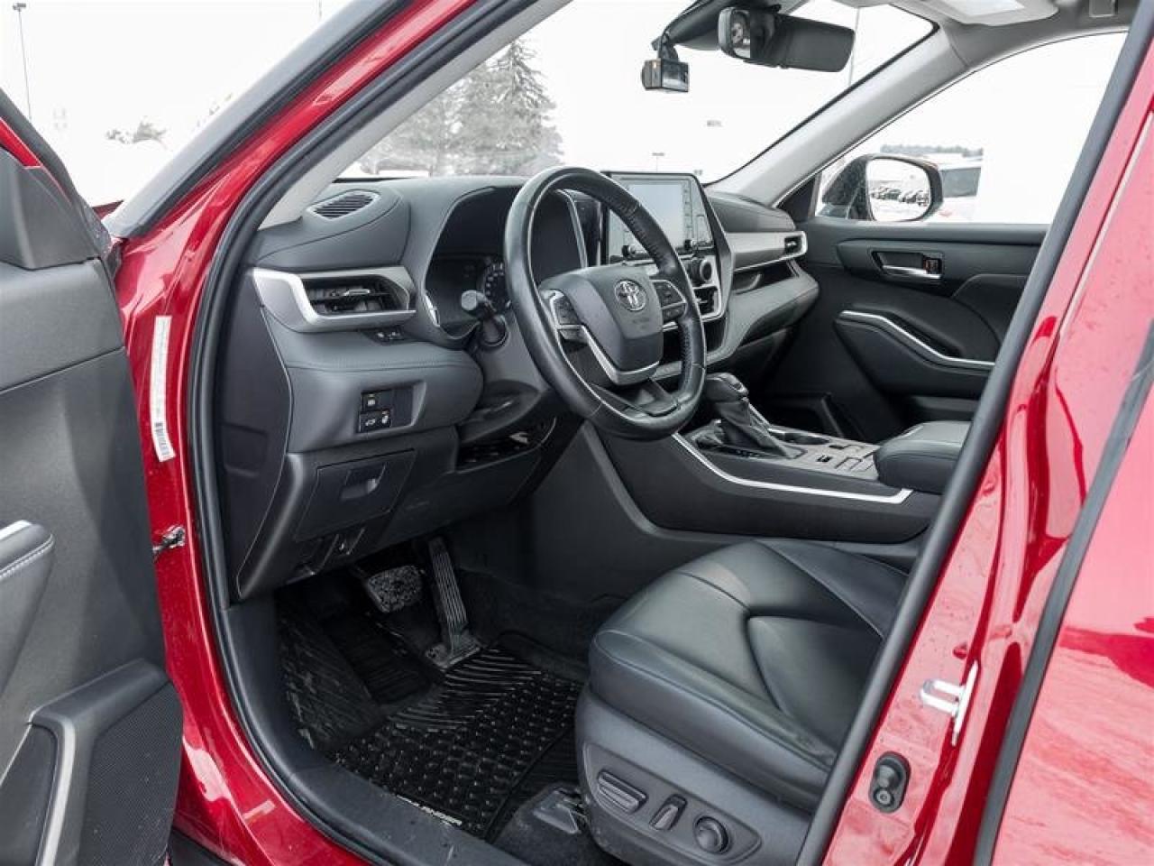 2022 Toyota Highlander XLE AWD Heated Seats| Backup Camera| Moonroof| Tri-zone Climate| XLE| AWD Photo