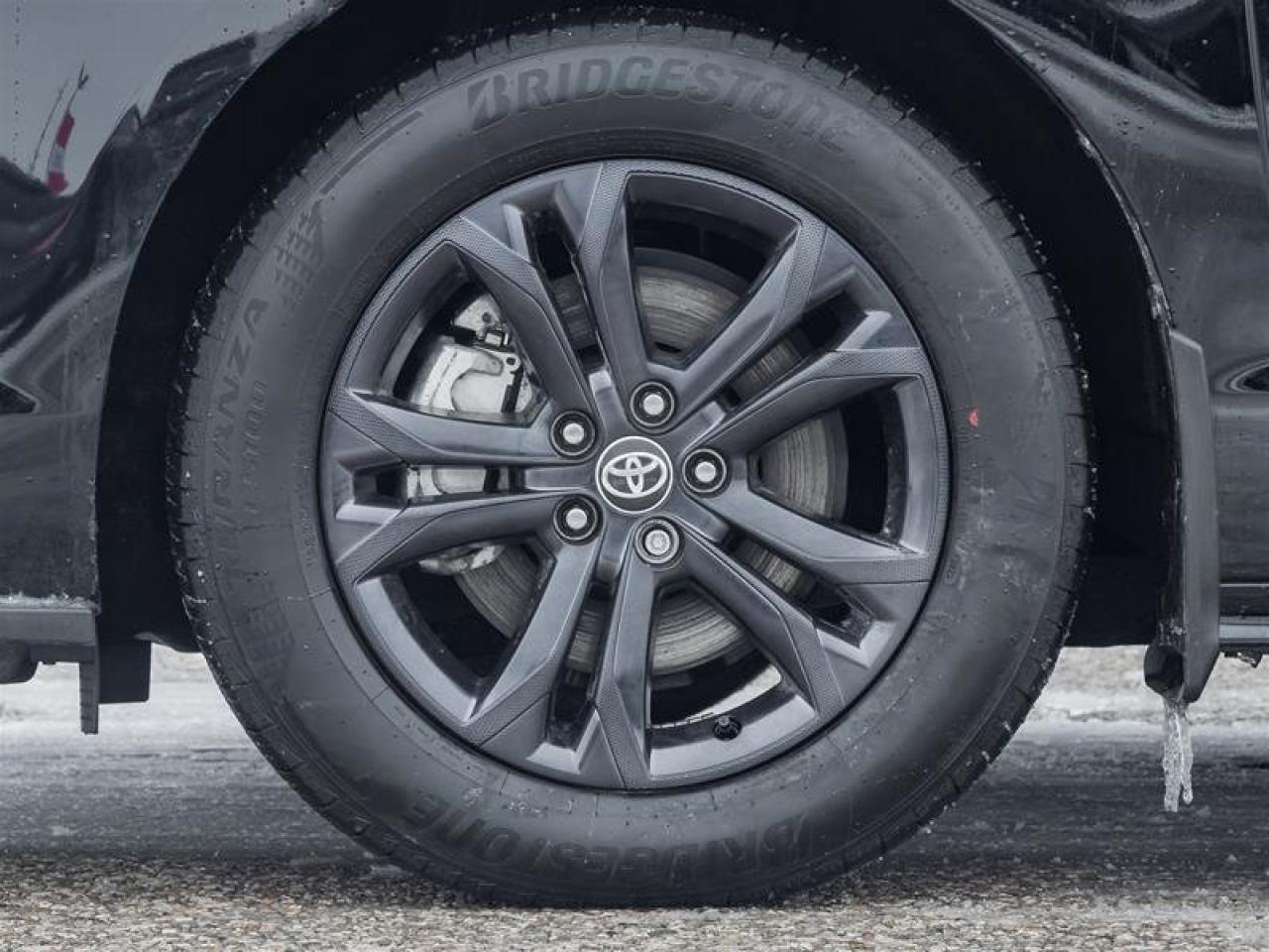 2025 Toyota Sienna Hybrid Sienna XSE AWD 7-Pass Photo