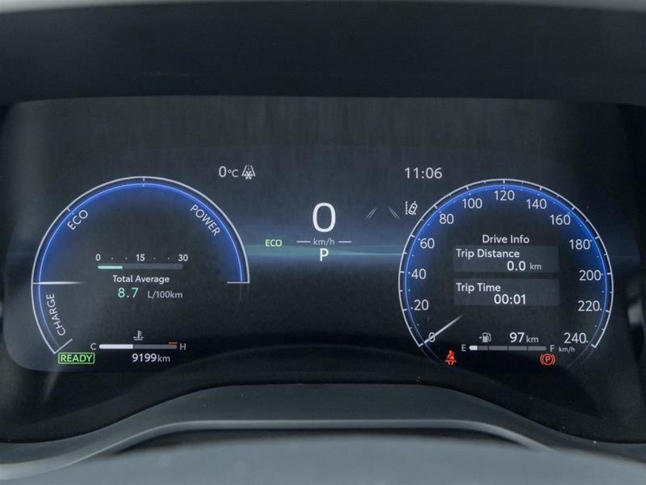 2025 Toyota Sienna Hybrid Sienna XSE AWD 7-Pass Photo