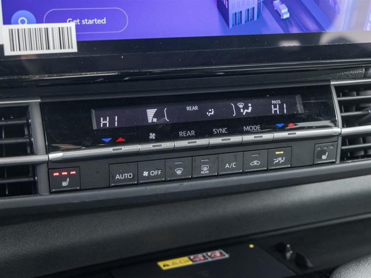 2025 Toyota Sienna Hybrid Sienna XSE AWD 7-Pass Photo