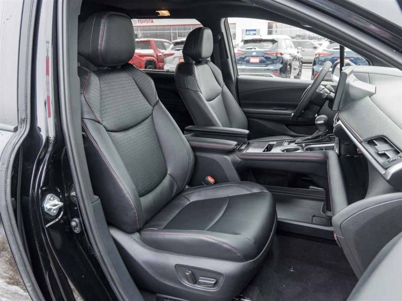 2025 Toyota Sienna Hybrid Sienna XSE AWD 7-Pass Photo