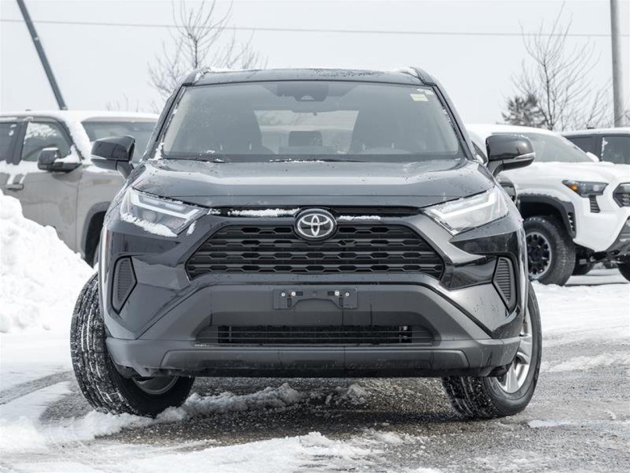 2022 Toyota RAV4 XLE AWD Dual-zone Climate| Heated Seats| Rearview Camera| XLE| AWD Photo