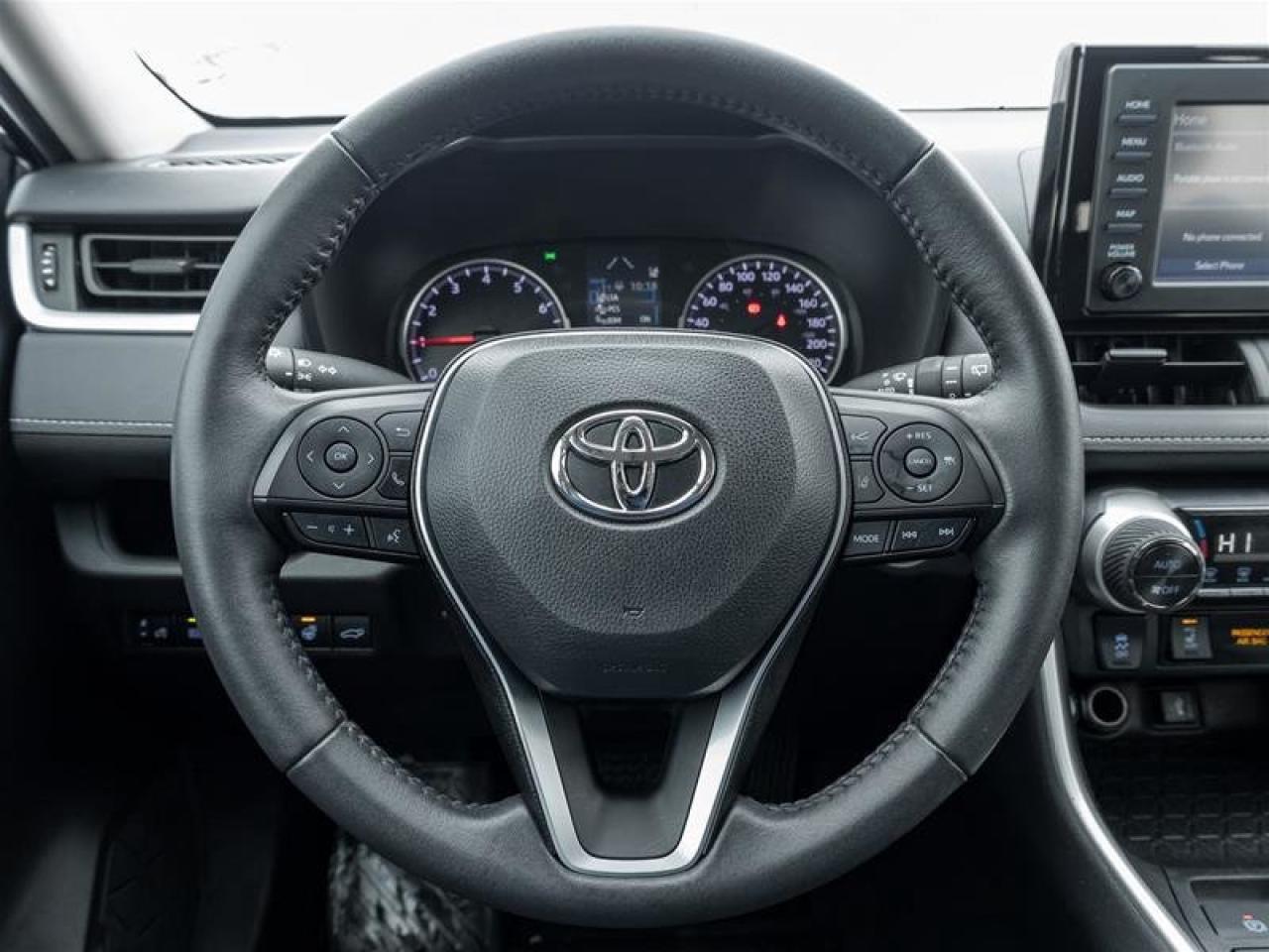 2022 Toyota RAV4 XLE AWD Dual-zone Climate| Heated Seats| Rearview Camera| XLE| AWD Photo