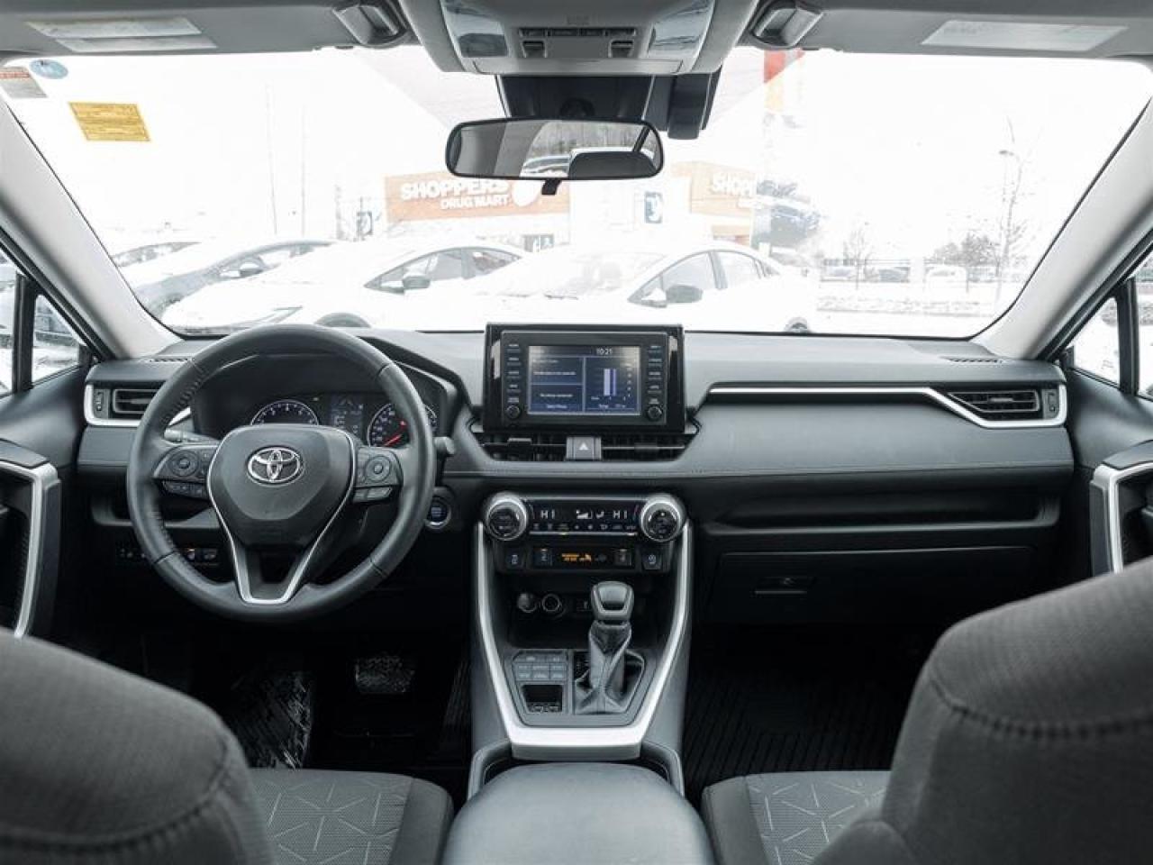 2022 Toyota RAV4 XLE AWD Dual-zone Climate| Heated Seats| Rearview Camera| XLE| AWD Photo