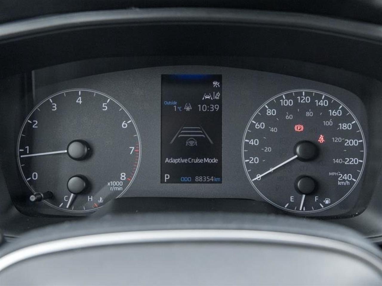 2023 Toyota Corolla Cross LE AWD Photo