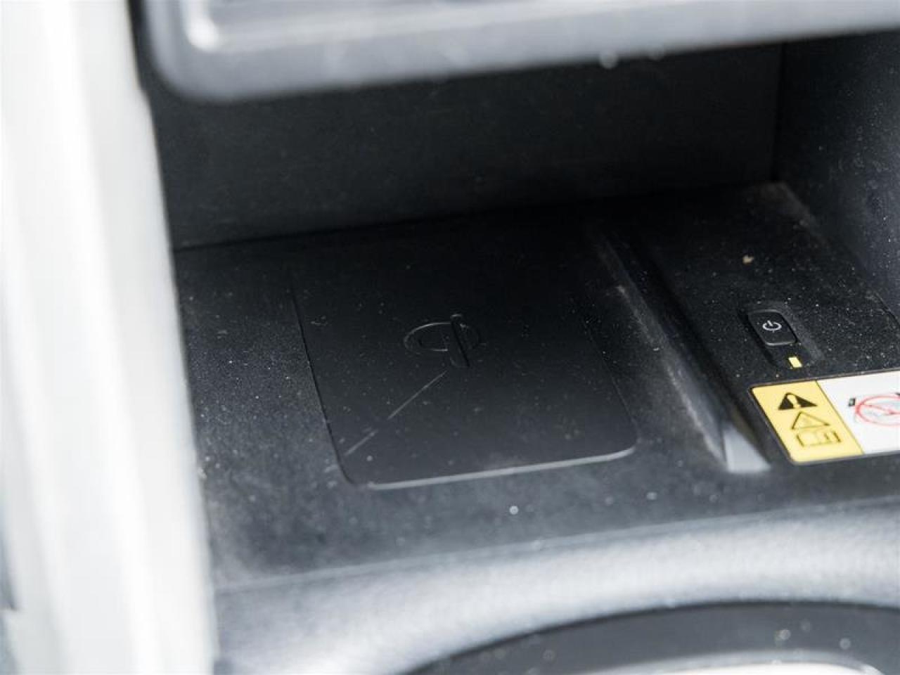 2023 Toyota Corolla Cross LE AWD Photo