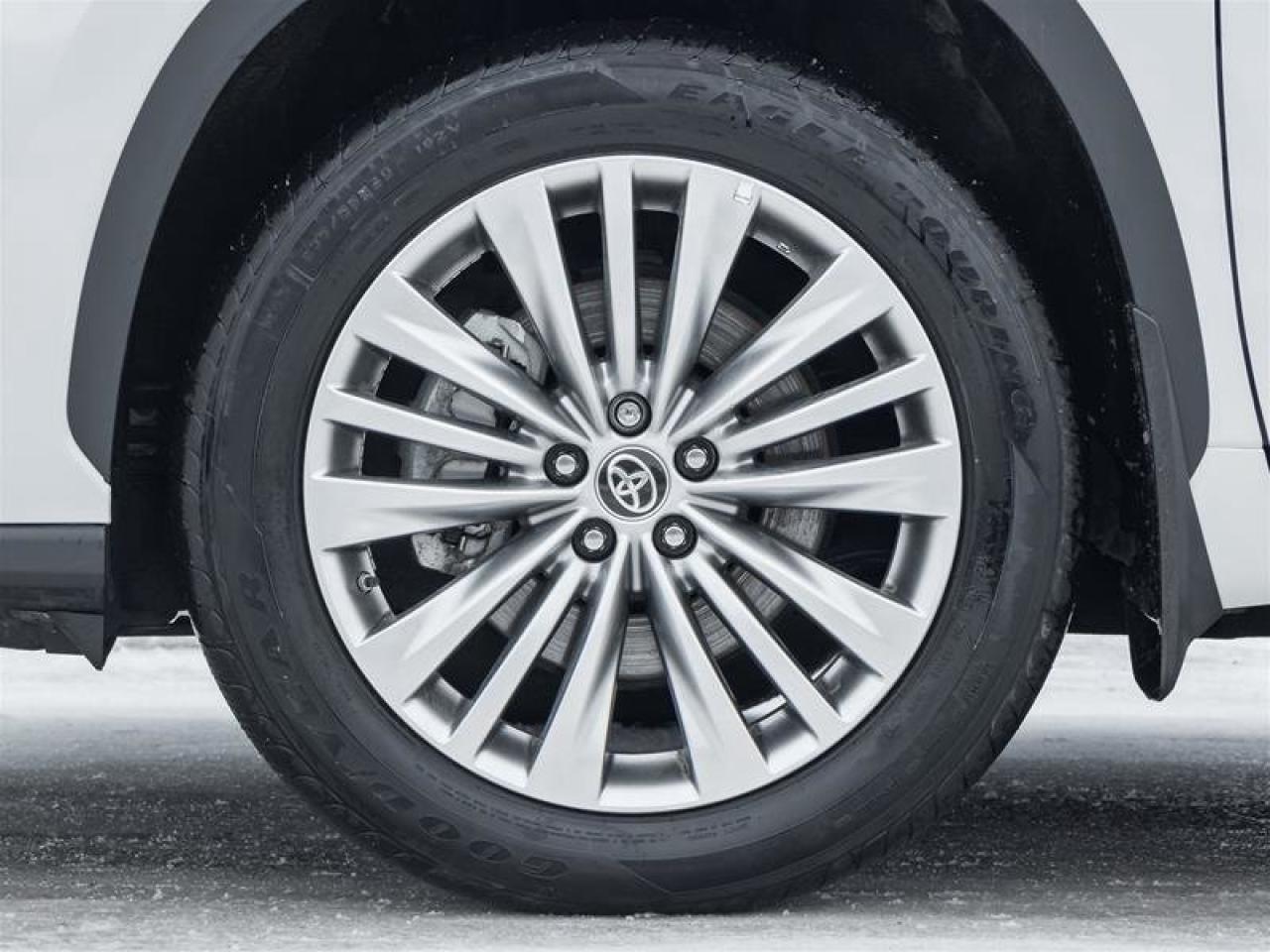 2025 Toyota Highlander LIMITED AWD Photo