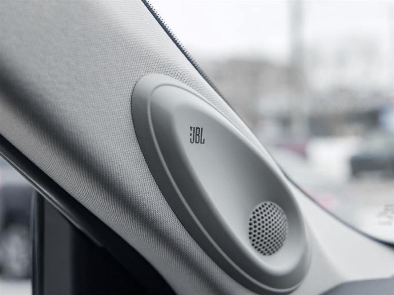 2025 Toyota Highlander LIMITED AWD Photo