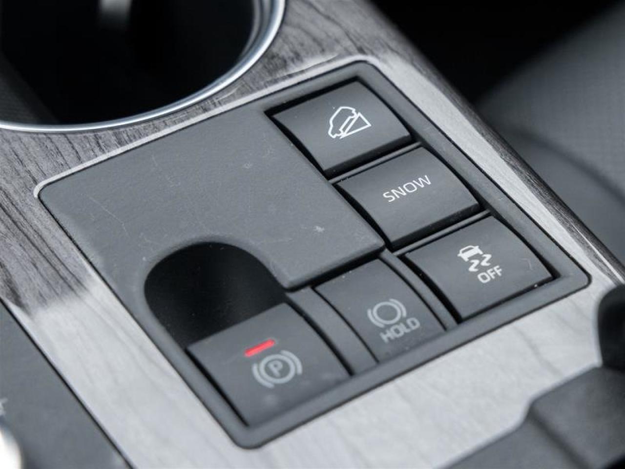 2025 Toyota Highlander LIMITED AWD Photo