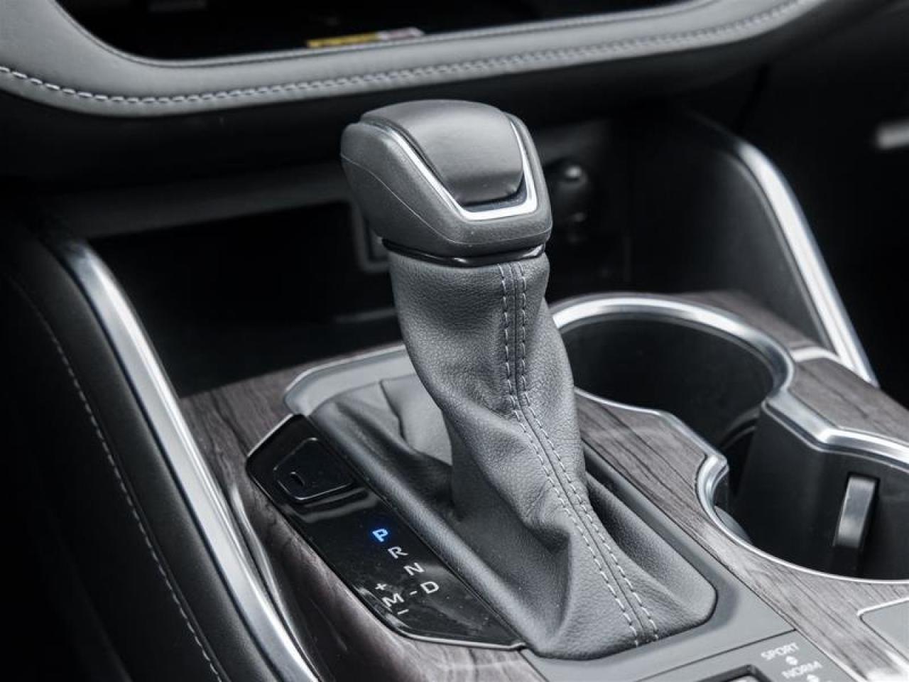 2025 Toyota Highlander LIMITED AWD Photo