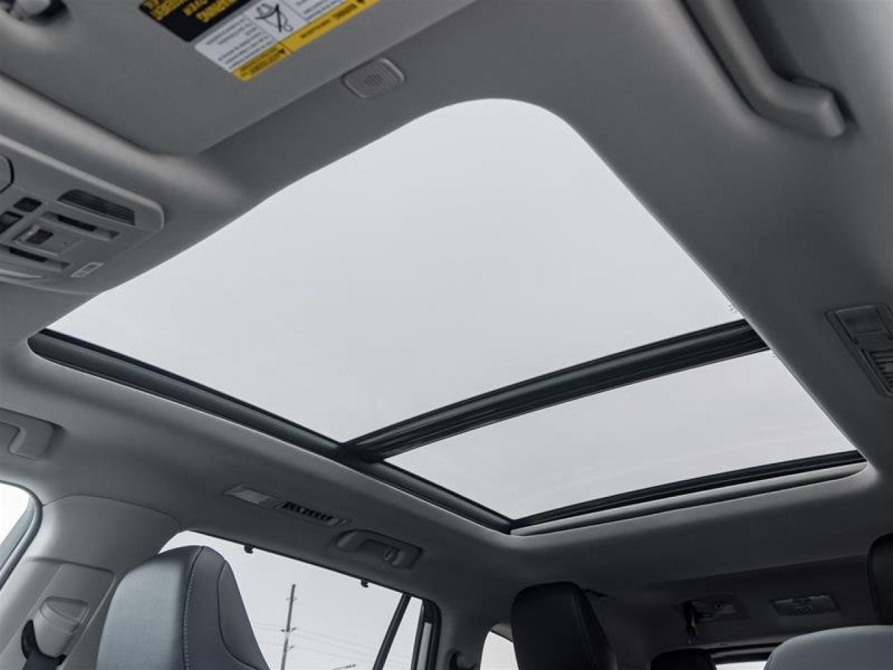 2025 Toyota Highlander LIMITED AWD Photo