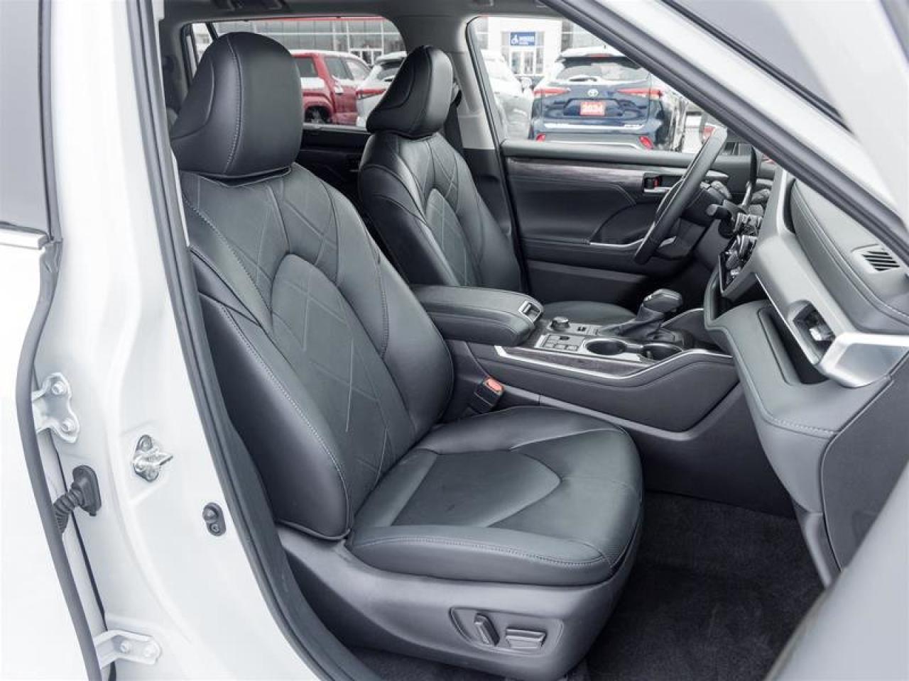 2025 Toyota Highlander LIMITED AWD Photo