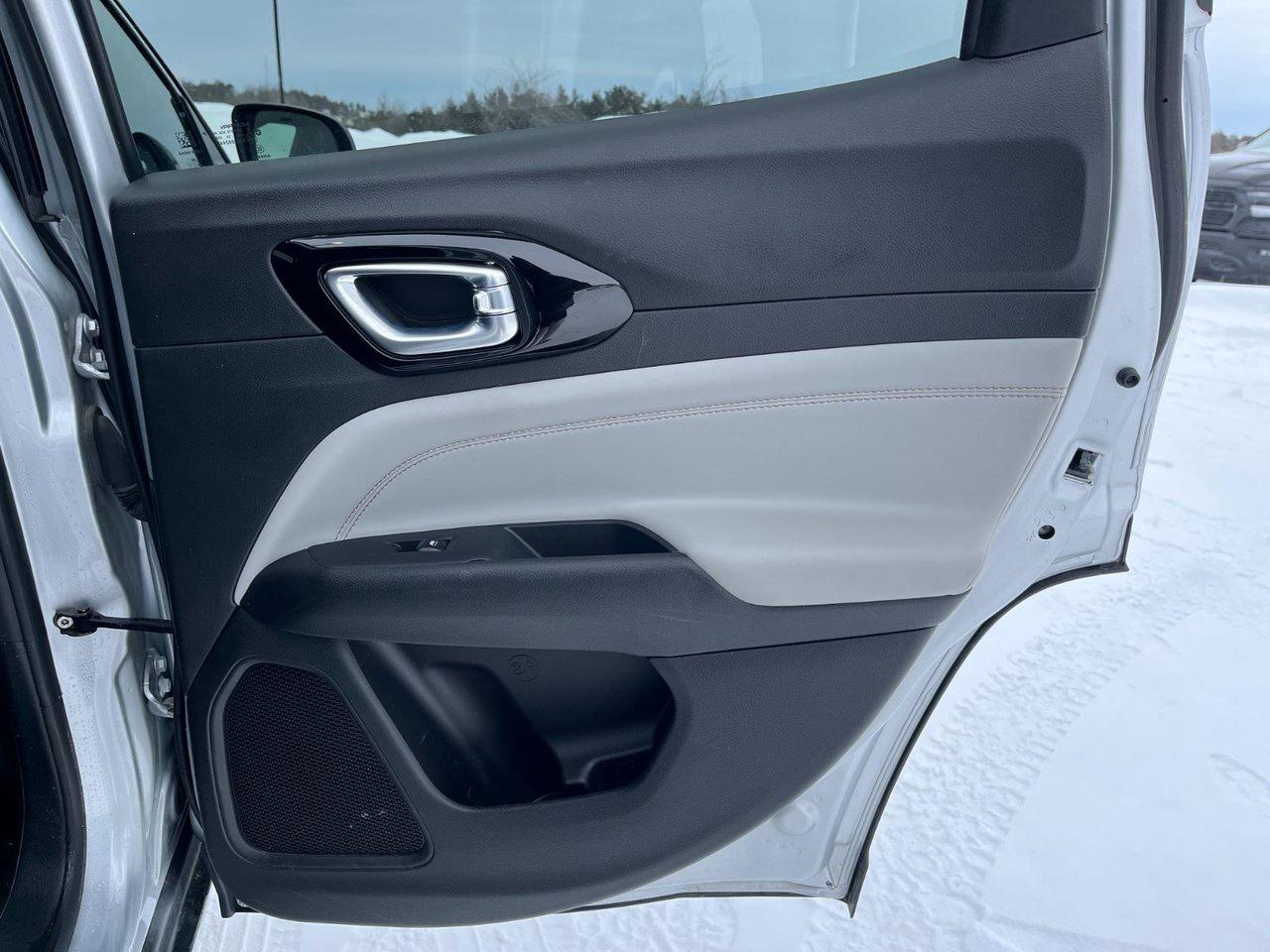 2024 Jeep Compass LIMITED Photo