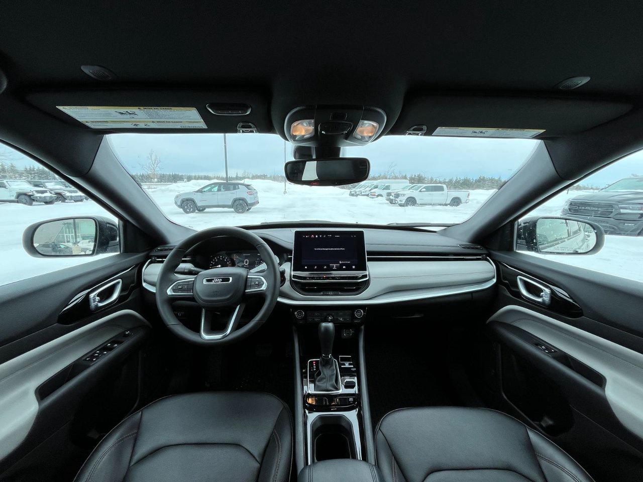 2024 Jeep Compass LIMITED Photo