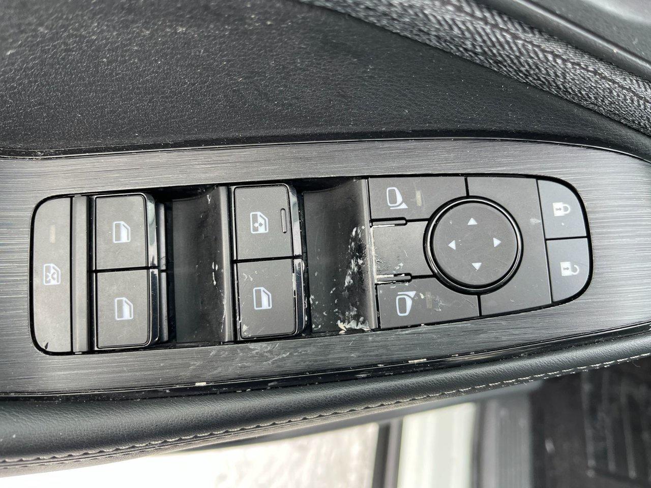 2023 Nissan Rogue SV AWD MOONROOF Photo