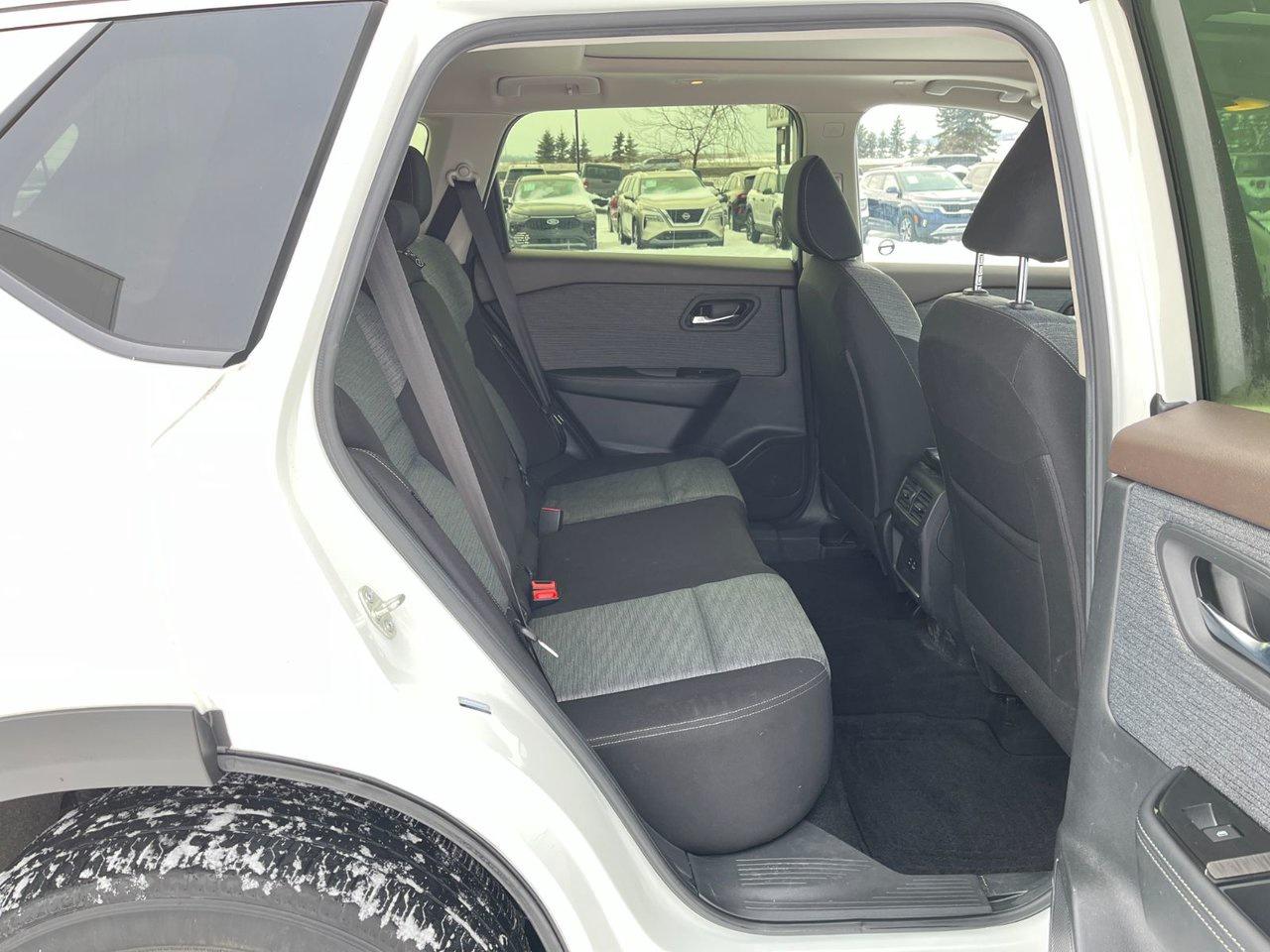 2023 Nissan Rogue SV AWD MOONROOF Photo