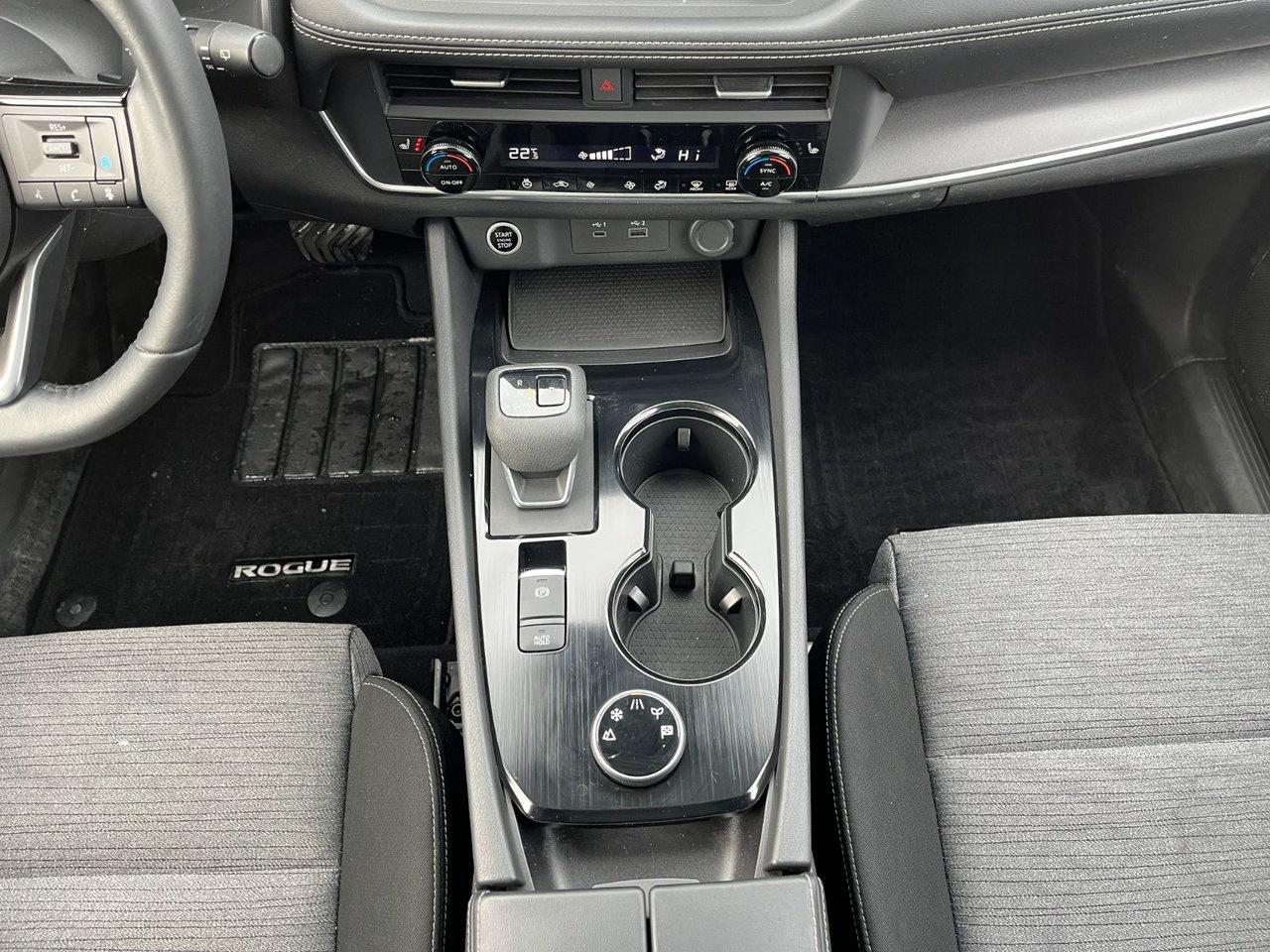 2023 Nissan Rogue SV AWD MOONROOF Photo