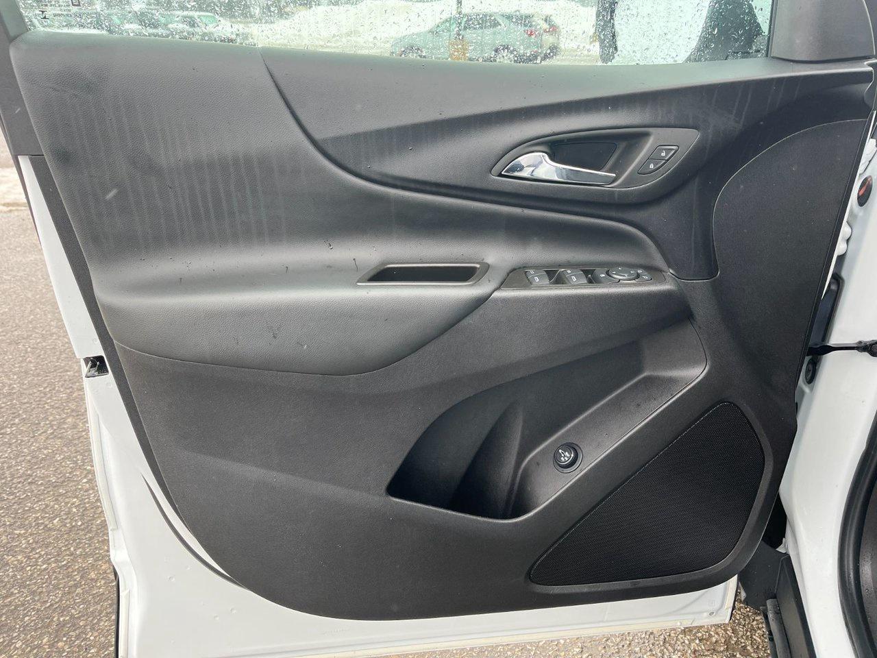 2024 Chevrolet Equinox AWD 4DR LT Photo