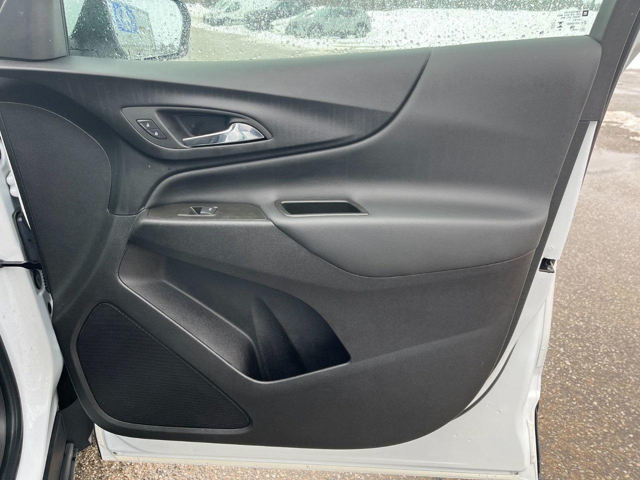 2024 Chevrolet Equinox AWD 4DR LT Photo