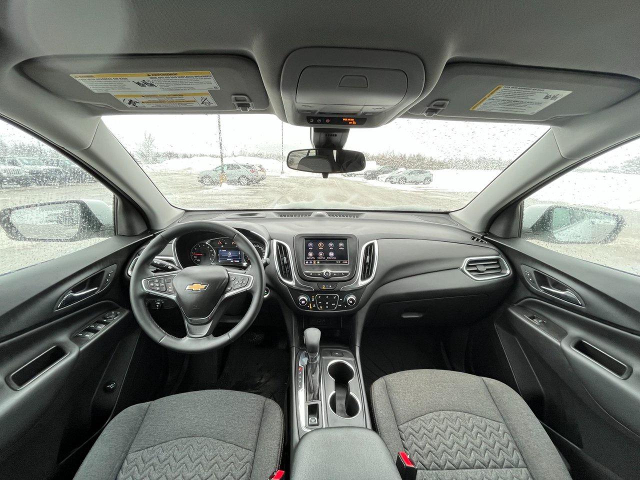 2024 Chevrolet Equinox AWD 4DR LT Photo