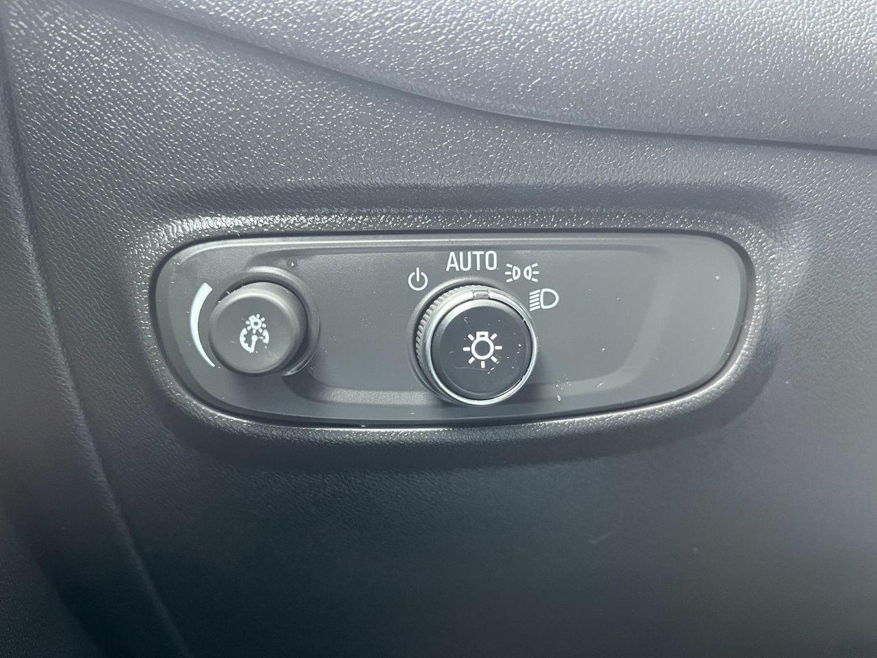 2024 Chevrolet Equinox AWD 4DR LT Photo