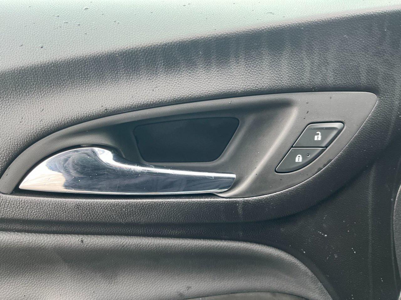 2024 Chevrolet Equinox AWD 4DR LT Photo