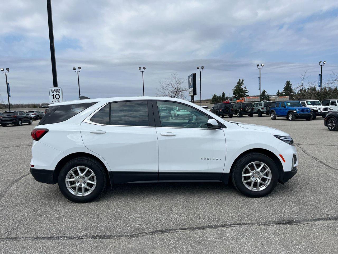 2024 Chevrolet Equinox AWD 4DR LT Photo4