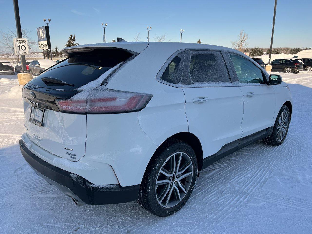 2022 Ford Edge Titanium AWD Photo