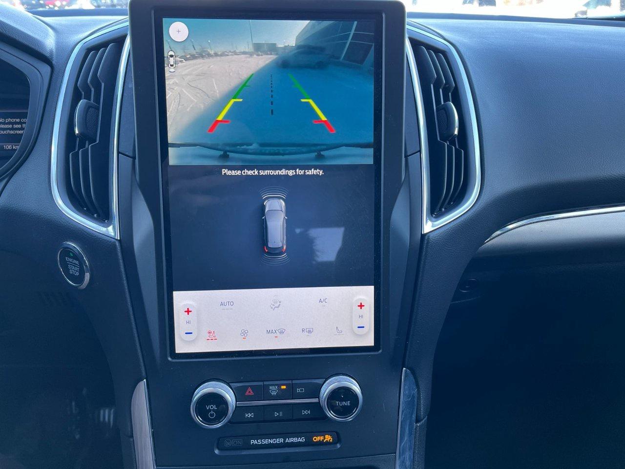 2022 Ford Edge Titanium AWD Photo