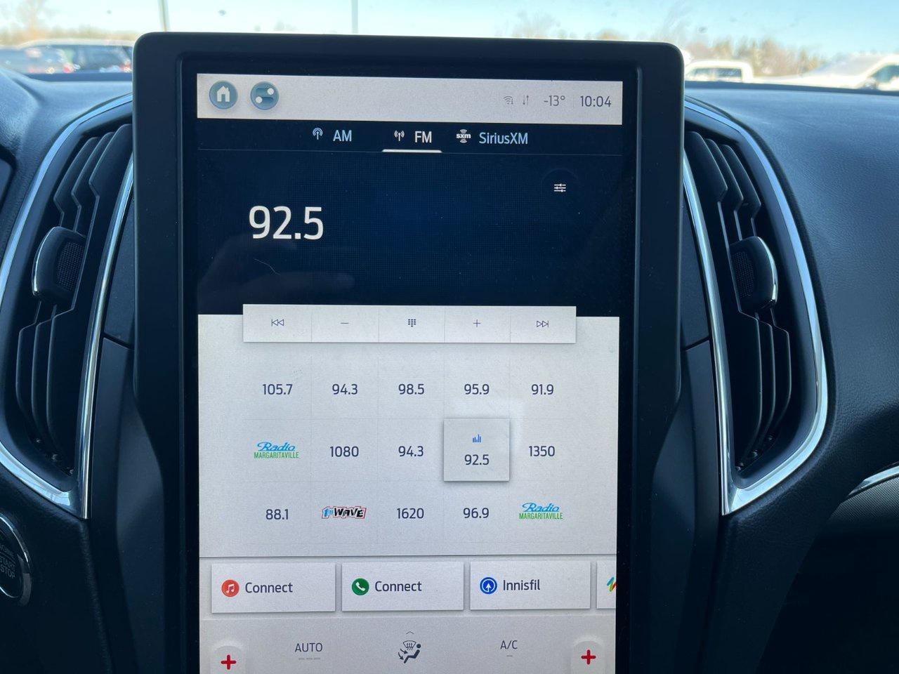 2022 Ford Edge Titanium AWD Photo