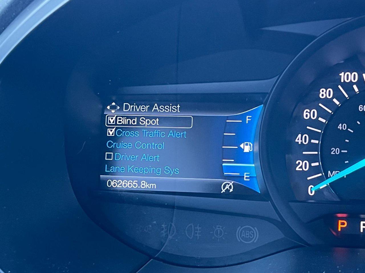 2022 Ford Edge Titanium AWD Photo