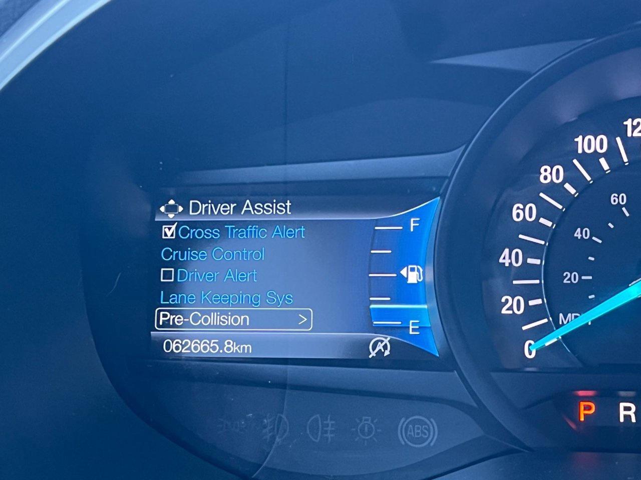 2022 Ford Edge Titanium AWD Photo