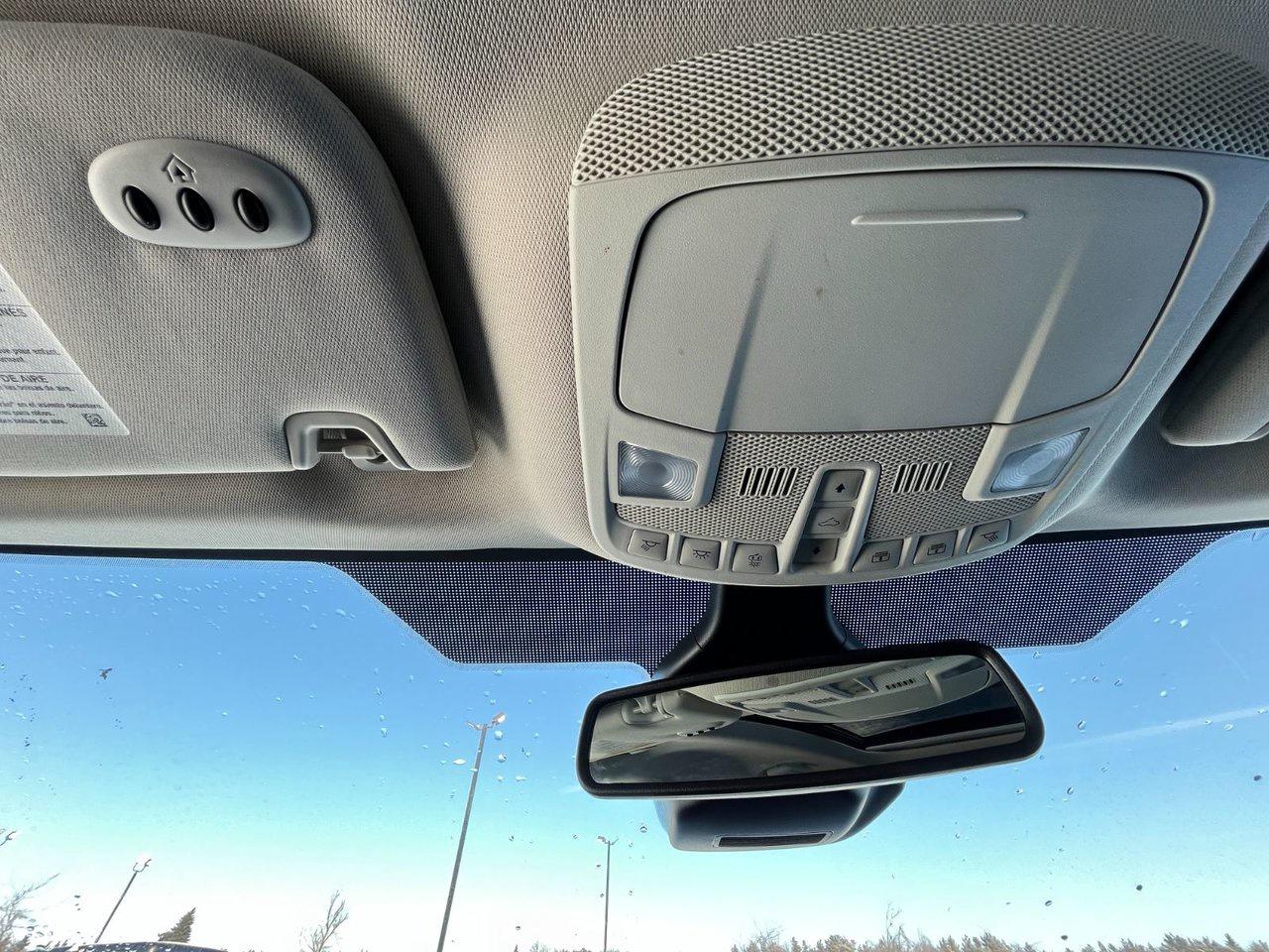 2022 Ford Edge Titanium AWD Photo