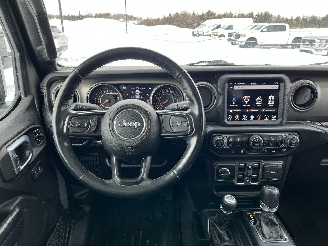 2021 Jeep Gladiator Willys 4x4 Photo