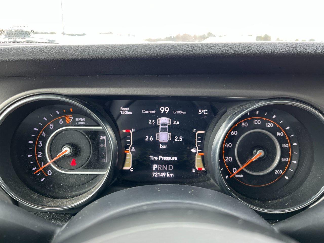 2021 Jeep Gladiator Willys 4x4 Photo