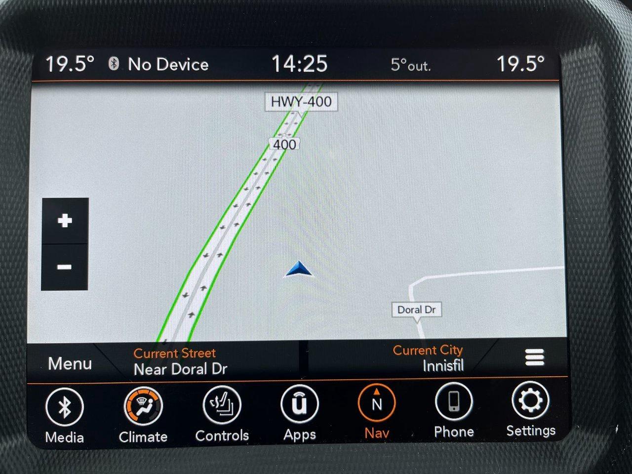 2021 Jeep Gladiator Willys 4x4 Photo