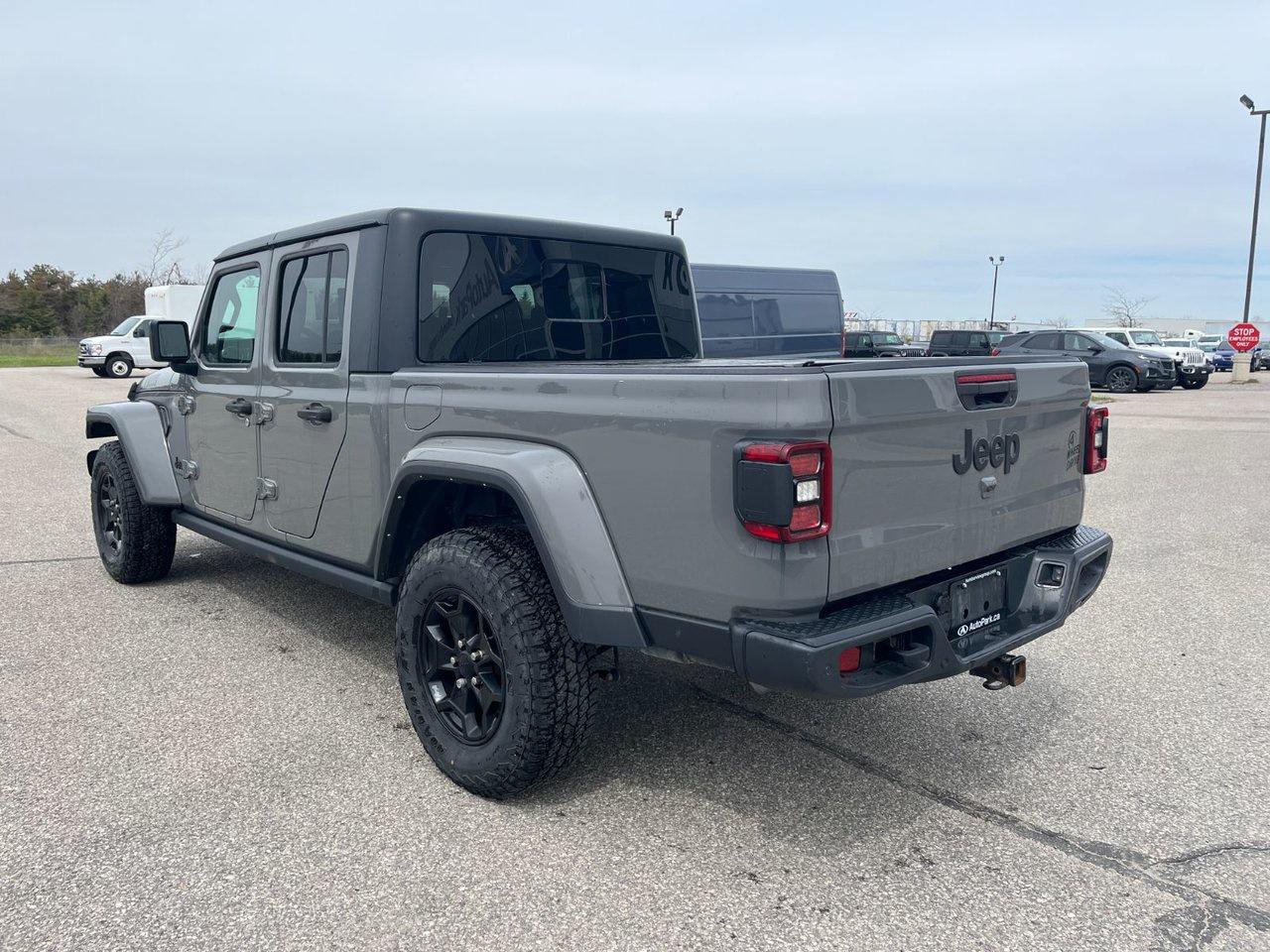2021 Jeep Gladiator Willys 4x4 Photo