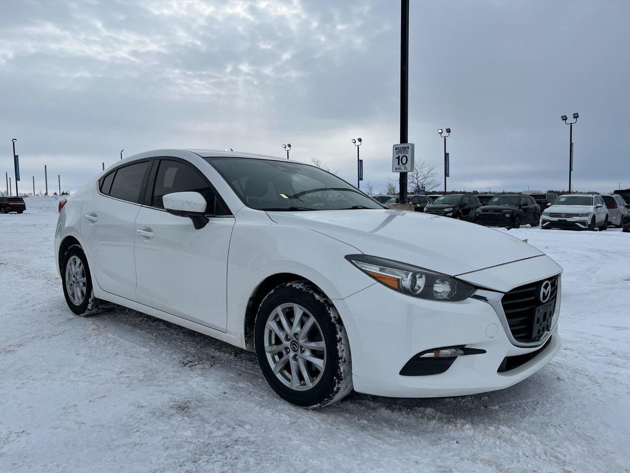 2018 Mazda MAZDA3 GS AUTO Photo