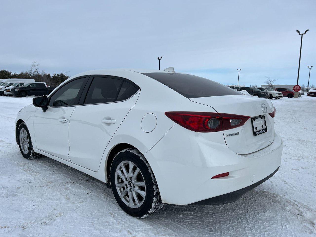 2018 Mazda MAZDA3 GS AUTO Photo