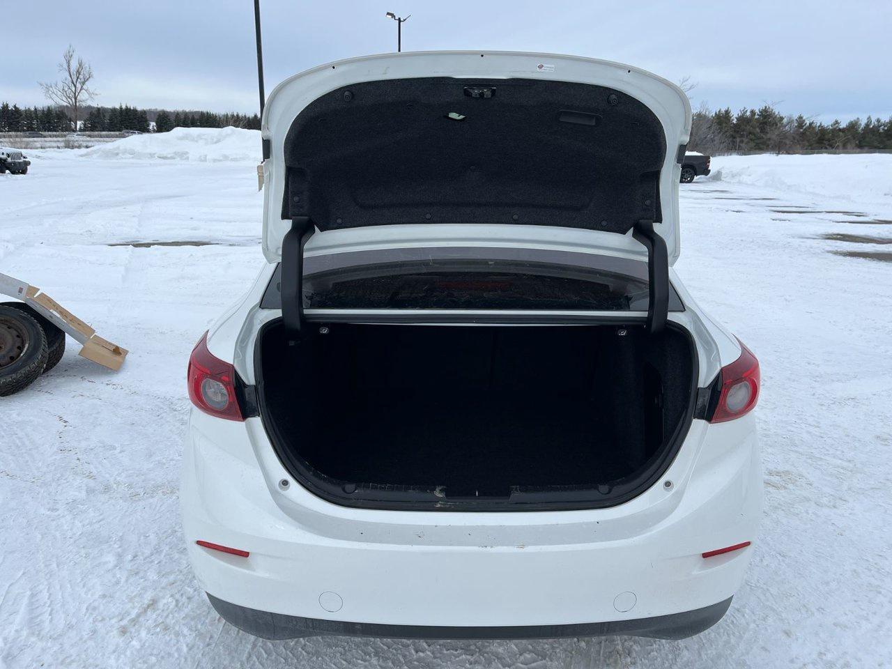 2018 Mazda MAZDA3 GS AUTO Photo