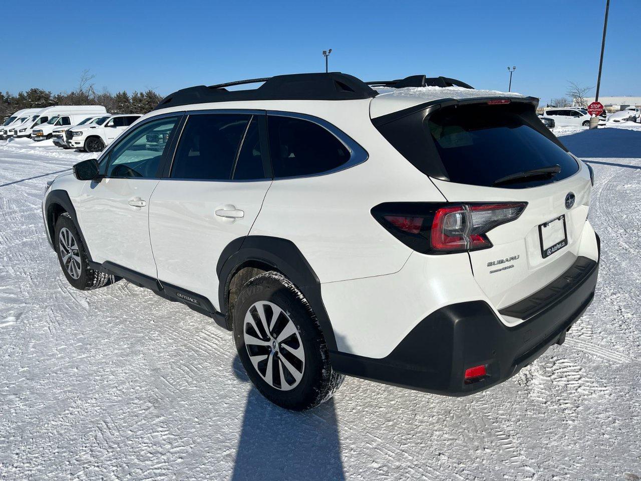 2025 Subaru Outback Touring Photo