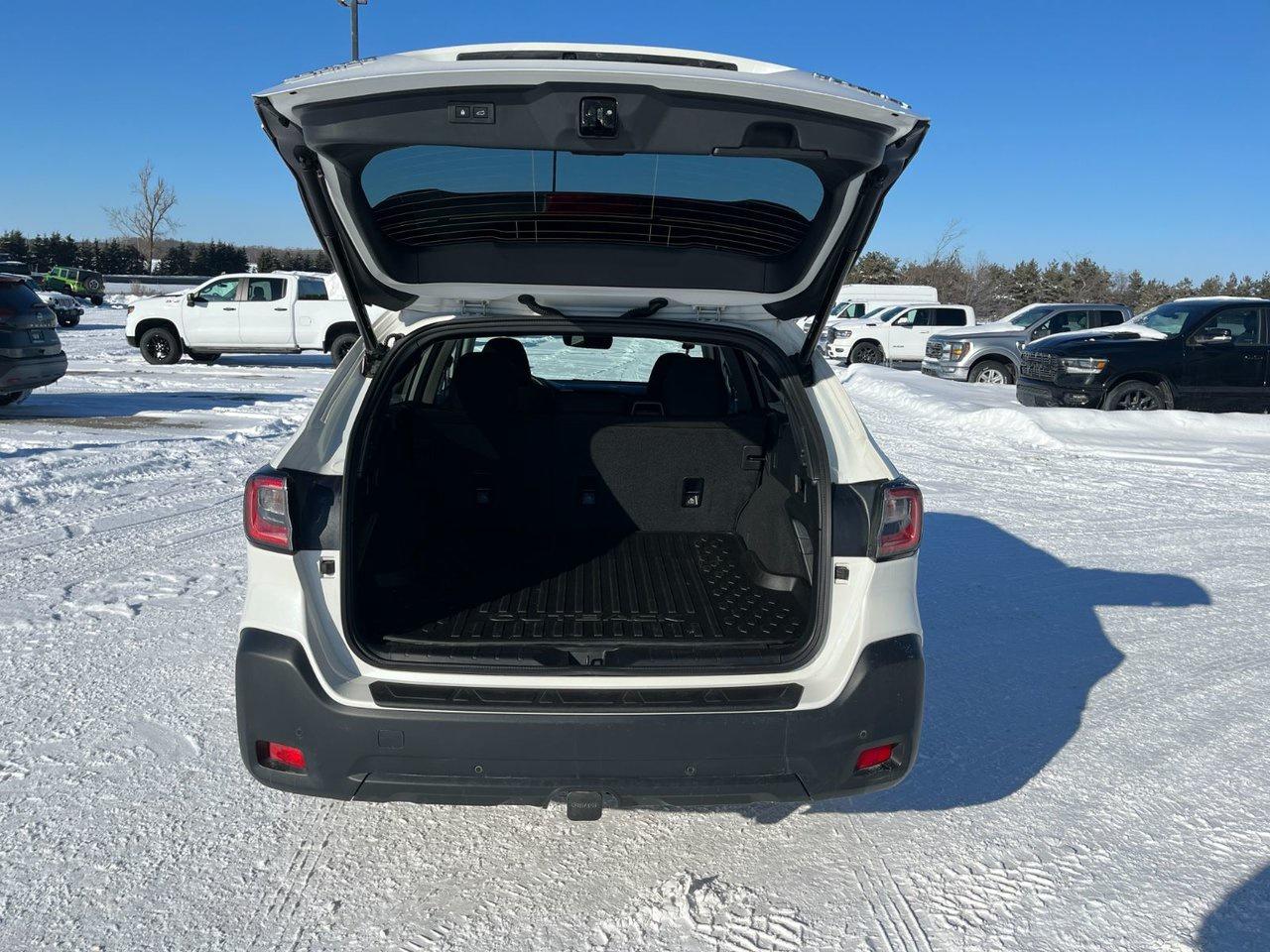 2025 Subaru Outback Touring Photo