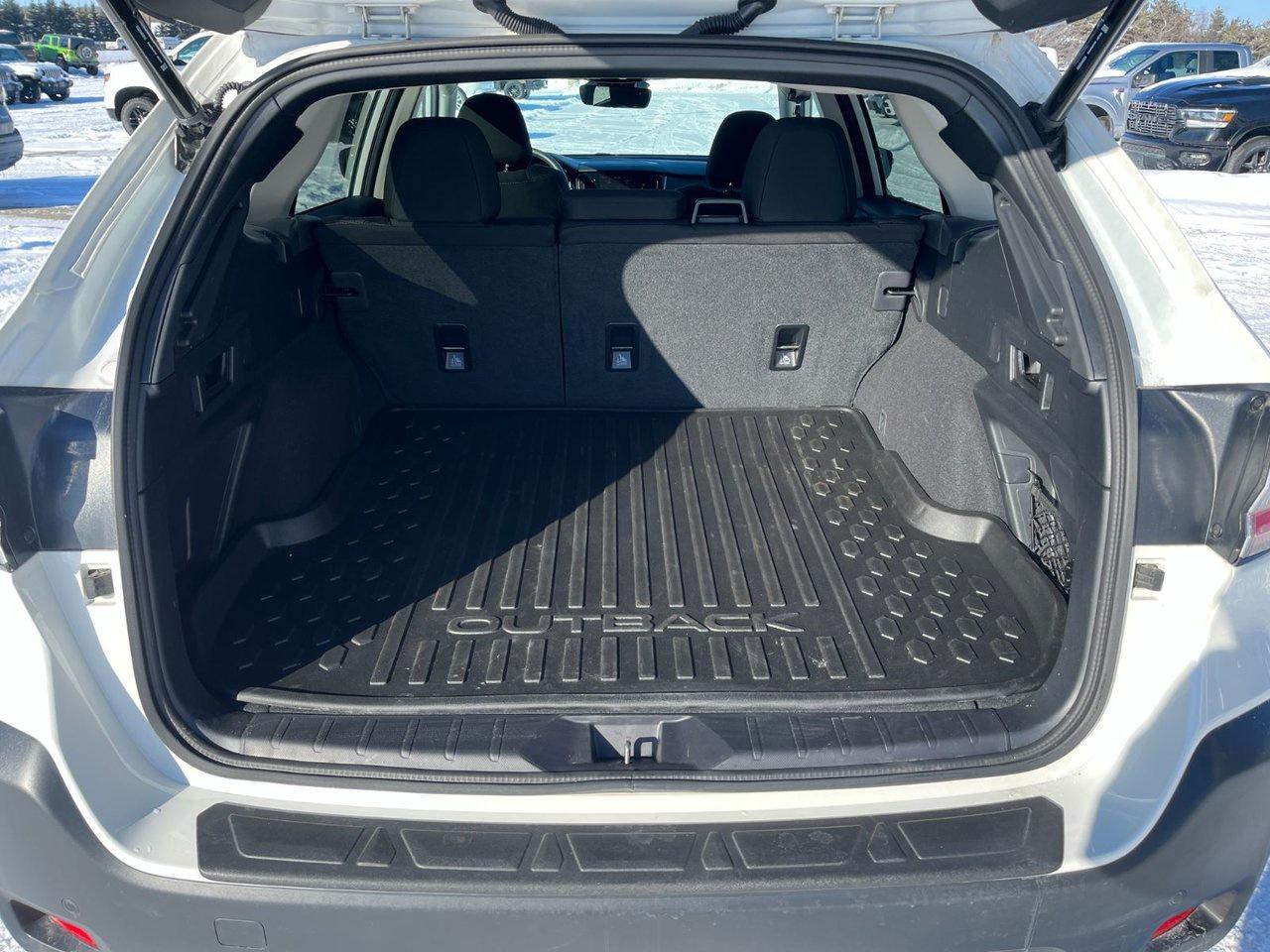 2025 Subaru Outback Touring Photo