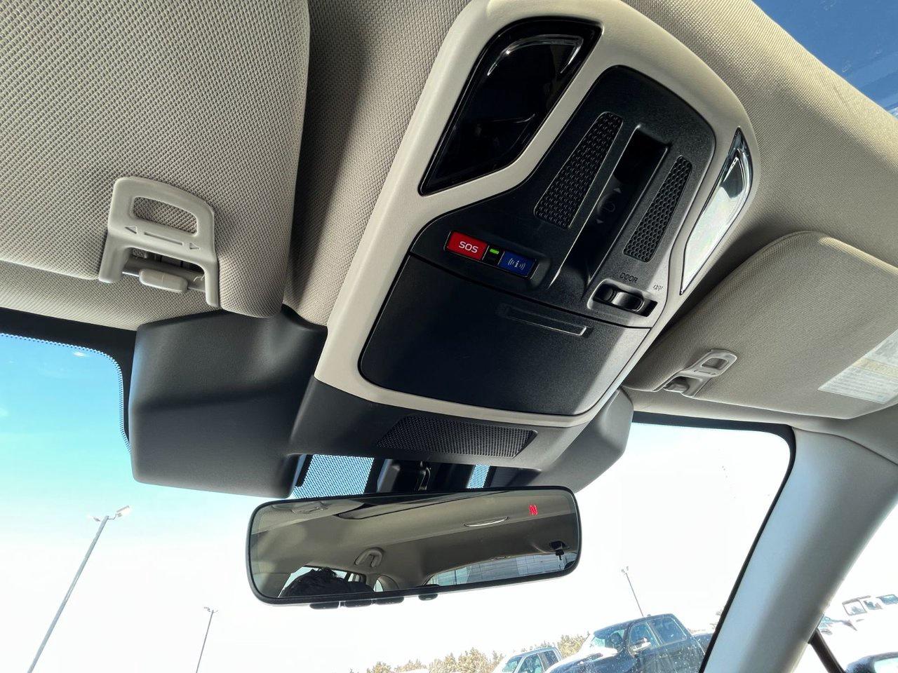 2025 Subaru Outback Touring Photo