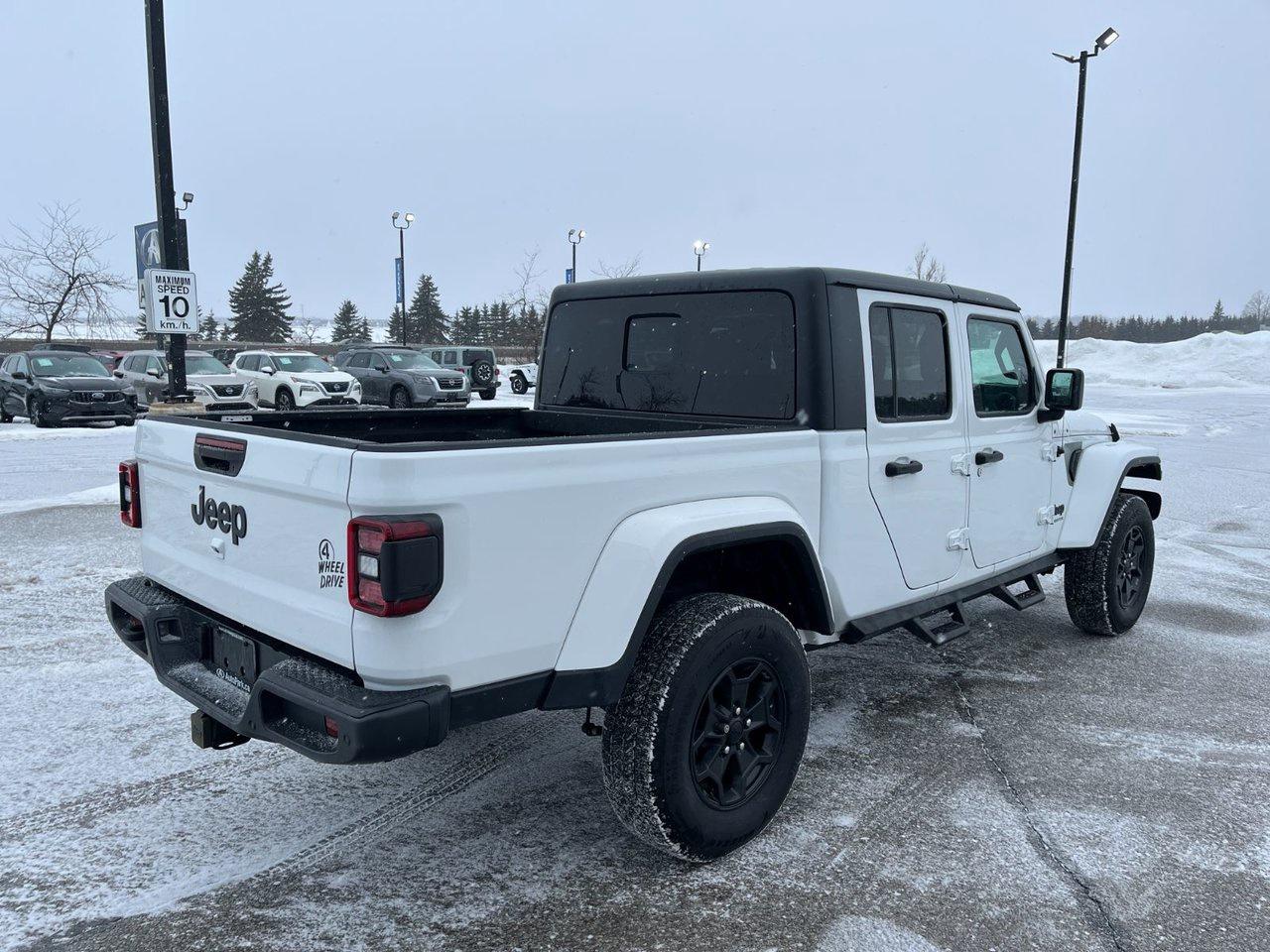 2021 Jeep Gladiator Willys 4x4 Photo