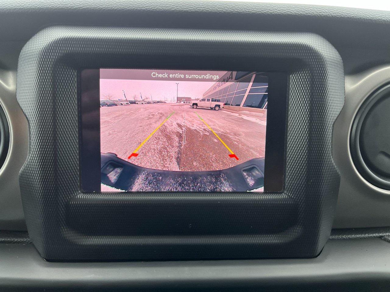 2021 Jeep Gladiator Willys 4x4 Photo