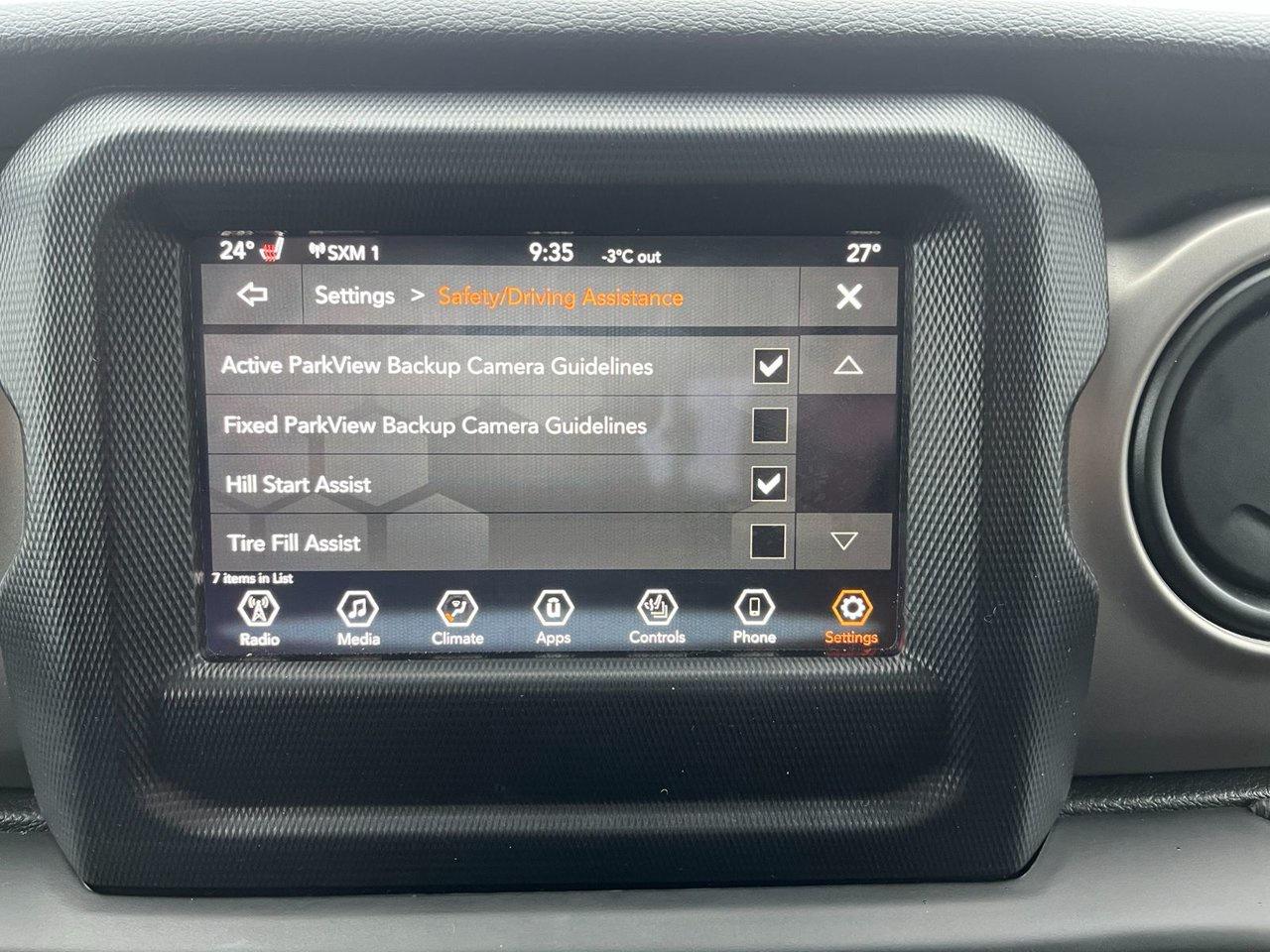 2021 Jeep Gladiator Willys 4x4 Photo