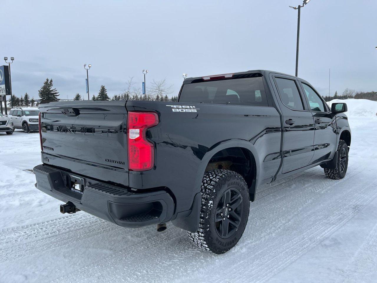 2024 Chevrolet Silverado 1500 4WD Crew Cab 157 Custom Trail Boss Photo